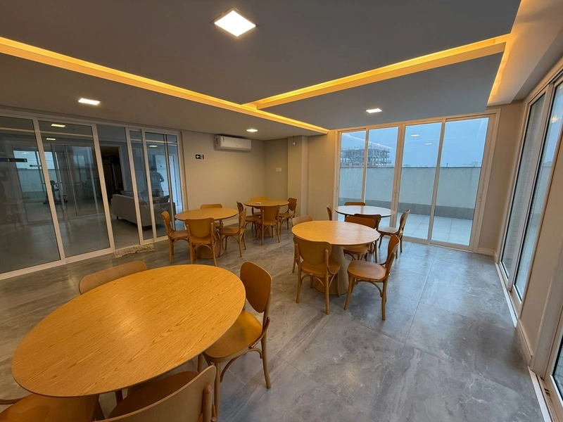 VISTA PARA A PRAÇA TIARAJU: 12ª foto da galeria de imagens do imóvel