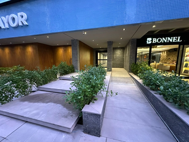 VISTA PARA A PRAÇA TIARAJU: 26ª foto da galeria de imagens do imóvel