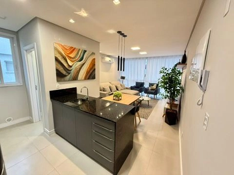 VISTA PARA A PRAÇA TIARAJU: 6ª foto da galeria de imagens do imóvel