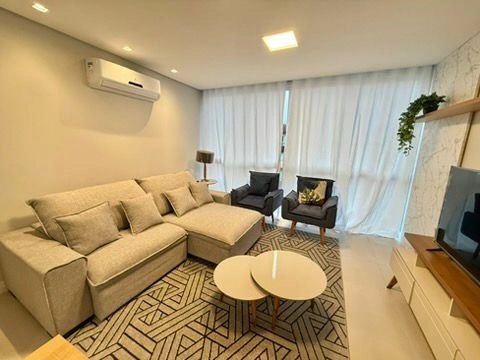 VISTA PARA A PRAÇA TIARAJU: 3ª foto da galeria de imagens do imóvel