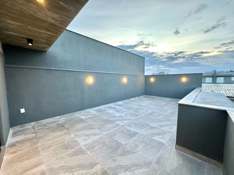 CASA BEIRA-MAR NOVA COM TERRAÇO E VISTA PARA O MAR: 30ª foto da galeria de imagens do imóvel