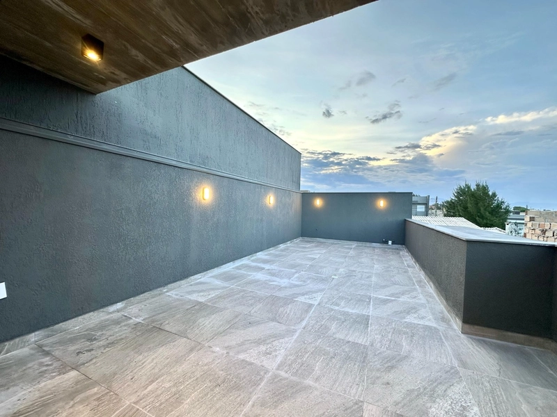 CASA BEIRA-MAR NOVA COM TERRAÇO E VISTA PARA O MAR: 32ª foto da galeria de imagens do imóvel