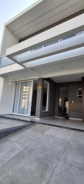 SOBRADO COM VISTA ETERNA PARA O MAR NO PONTO MAIS NOBRE DO ARAÇÁ: 10ª foto da galeria de imagens do imóvel