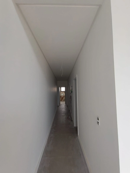 CASA NOVA DE PADRÃO MODERNO COM PISCINA EM LOCALIZAÇÃO NOBRE DO ARAÇÁ: 12ª foto da galeria de imagens do imóvel