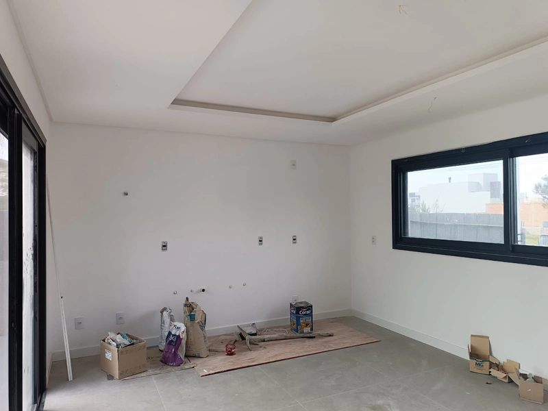 CASA NOVA DE PADRÃO MODERNO COM PISCINA EM LOCALIZAÇÃO NOBRE DO ARAÇÁ: 17ª foto da galeria de imagens do imóvel