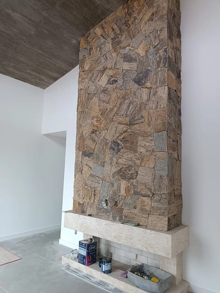 CASA NOVA DE PADRÃO MODERNO COM PISCINA EM LOCALIZAÇÃO NOBRE DO ARAÇÁ: 16ª foto da galeria de imagens do imóvel