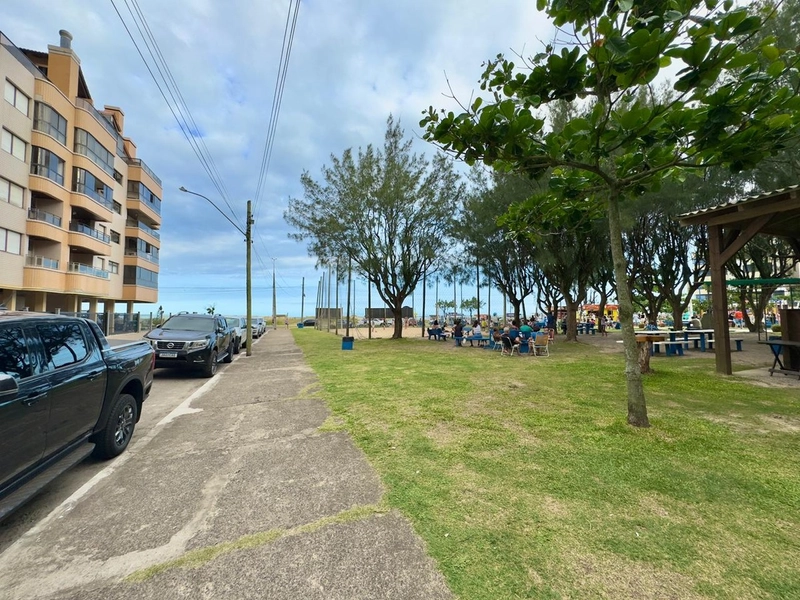 Frente para praça e mar no centro da cidade: 23ª foto da galeria de imagens do imóvel