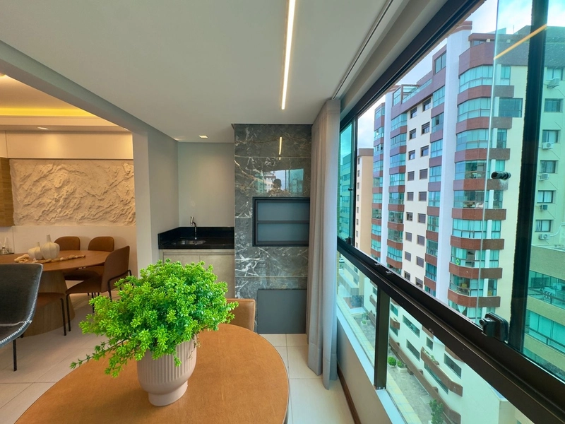 Frente para praça e mar no centro da cidade: 16ª foto da galeria de imagens do imóvel