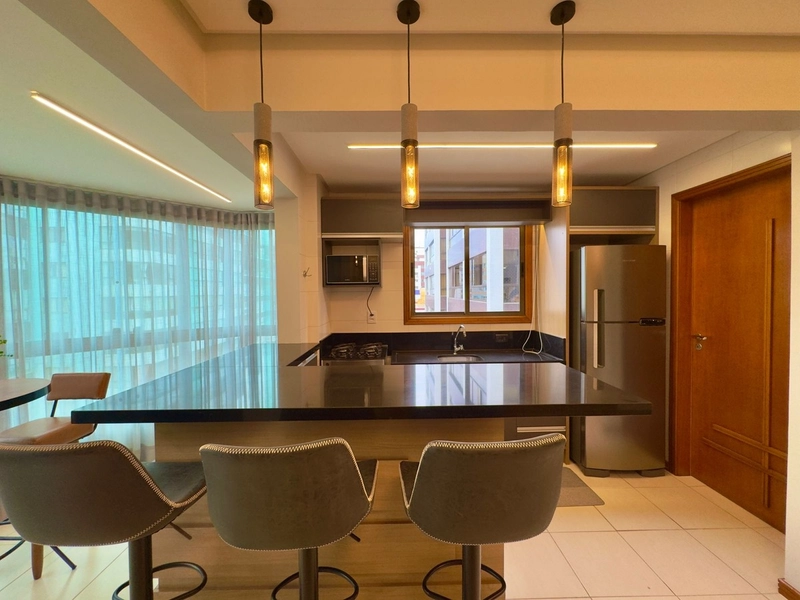 Frente para praça e mar no centro da cidade: 8ª foto da galeria de imagens do imóvel