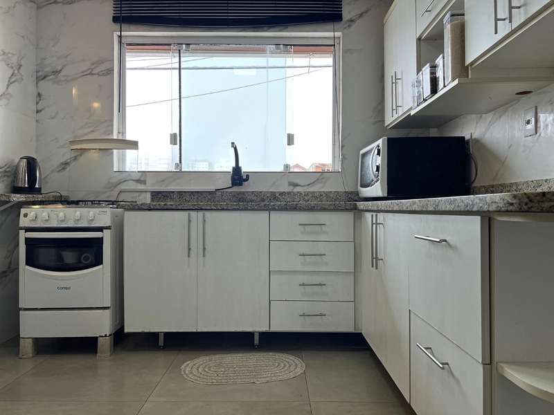 Excelente Sobrado de Esquina a poucos metros da beira mar: 13ª foto da galeria de imagens do imóvel