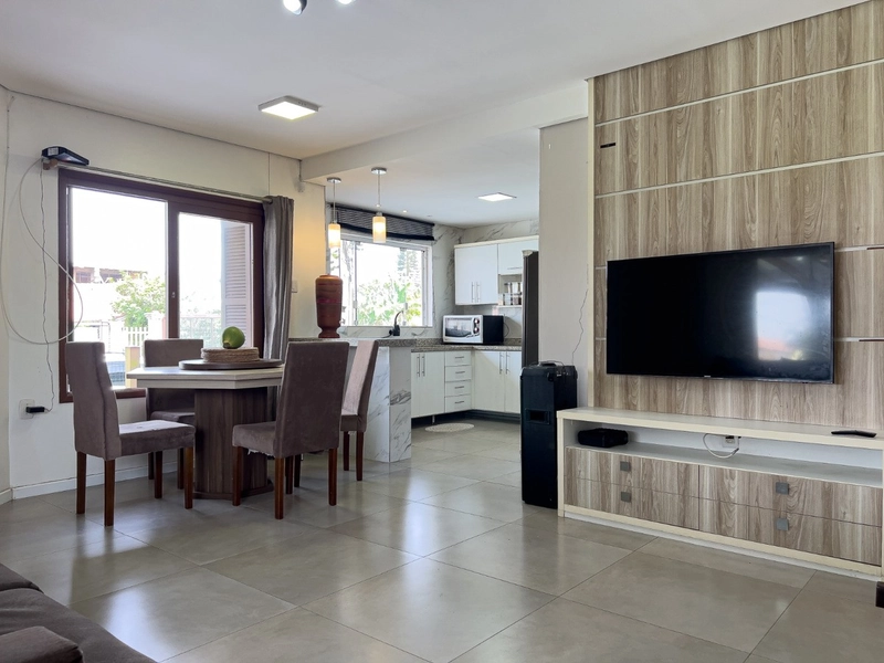 Excelente Sobrado de Esquina a poucos metros da beira mar: 16ª foto da galeria de imagens do imóvel