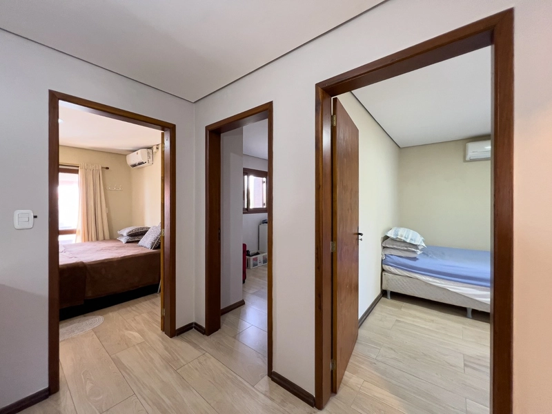 Excelente Sobrado de Esquina a poucos metros da beira mar: 30ª foto da galeria de imagens do imóvel