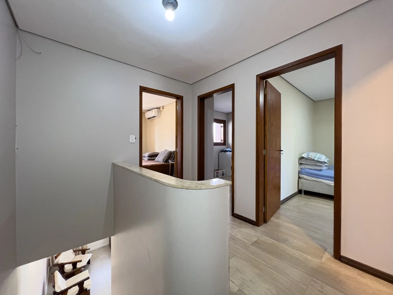 Excelente Sobrado de Esquina a poucos metros da beira mar: 32ª foto da galeria de imagens do imóvel