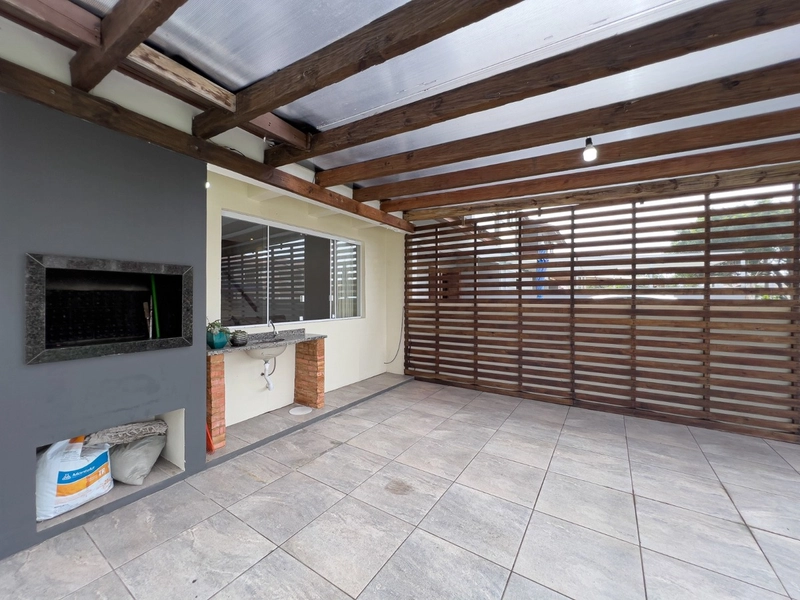 Excelente Sobrado de Esquina a poucos metros da beira mar: 6ª foto da galeria de imagens do imóvel