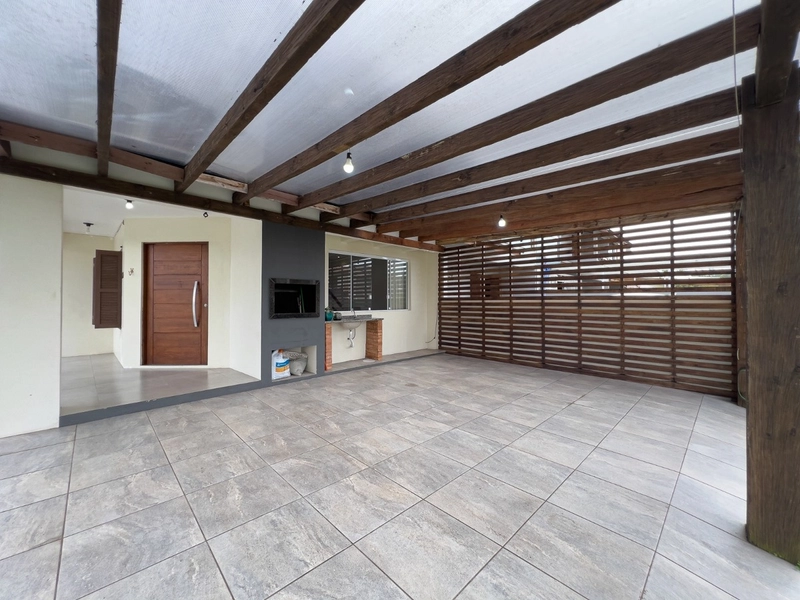 Excelente Sobrado de Esquina a poucos metros da beira mar: 4ª foto da galeria de imagens do imóvel