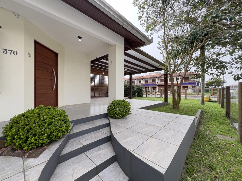 Excelente Sobrado de Esquina a poucos metros da beira mar: 8ª foto da galeria de imagens do imóvel