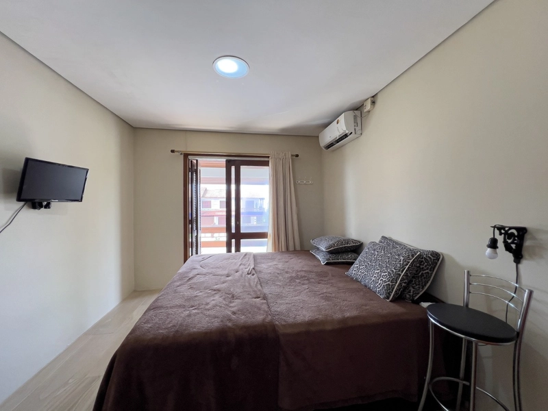 Excelente Sobrado de Esquina a poucos metros da beira mar: 27ª foto da galeria de imagens do imóvel