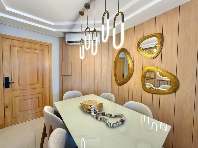 SACADA ENVIDRAÇADA AMPLA, MOBILIADO E DECORADO: 14ª foto da galeria de imagens do imóvel