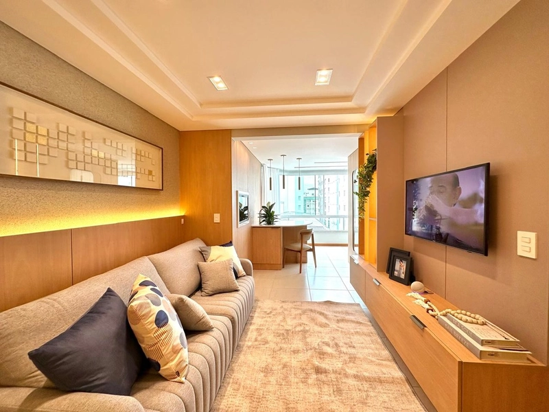 SACADA ENVIDRAÇADA AMPLA, MOBILIADO E DECORADO: 8ª foto da galeria de imagens do imóvel