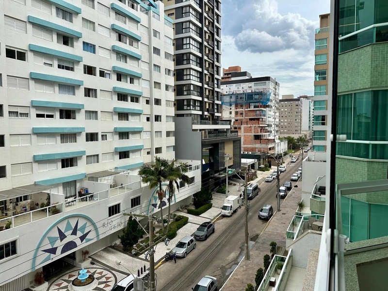 SACADA ENVIDRAÇADA AMPLA, MOBILIADO E DECORADO: 11ª foto da galeria de imagens do imóvel