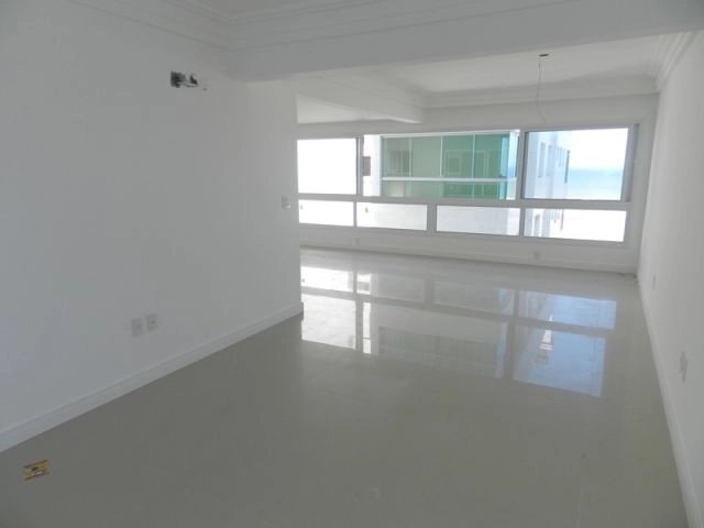 : 2ª foto da galeria de imagens do imóvel