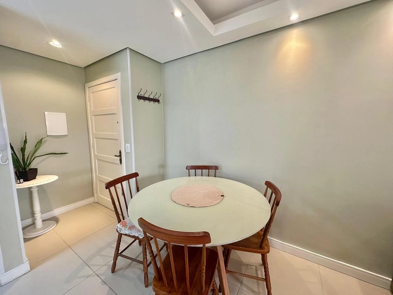 Apartamento poucos metros da Praça Luiz Bassani: 2ª foto da galeria de imagens do imóvel