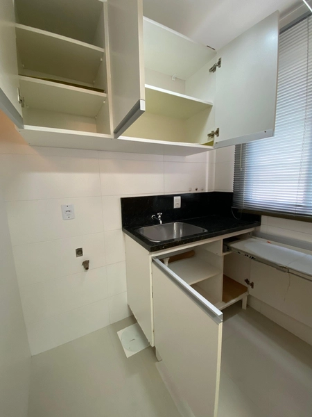 APARTAMENTO AMPLO MOBILIADO COM VISTA PARA O MAR E ÓTIMA POSIÇÃO SOLAR: 14ª foto da galeria de imagens do imóvel