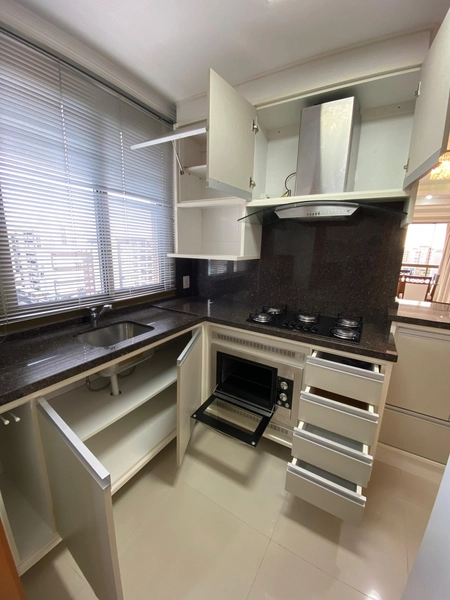 APARTAMENTO AMPLO MOBILIADO COM VISTA PARA O MAR E ÓTIMA POSIÇÃO SOLAR: 15ª foto da galeria de imagens do imóvel