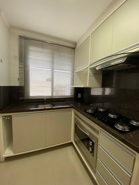 APARTAMENTO AMPLO MOBILIADO COM VISTA PARA O MAR E ÓTIMA POSIÇÃO SOLAR: 12ª foto da galeria de imagens do imóvel