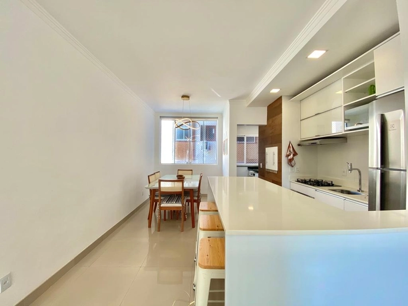 APARTAMENTO ALTO PADRÃO A UMA QUADRA DO MAR: 14ª foto da galeria de imagens do imóvel