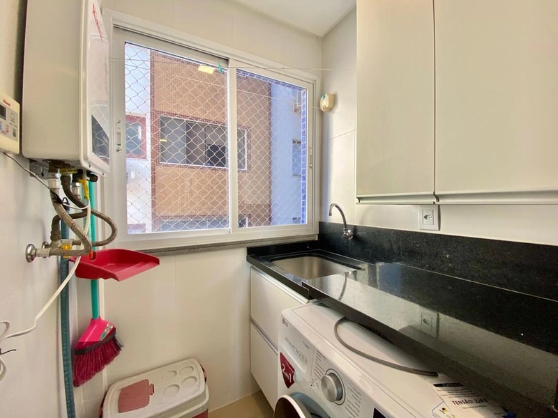 APARTAMENTO ALTO PADRÃO A UMA QUADRA DO MAR: 9ª foto da galeria de imagens do imóvel