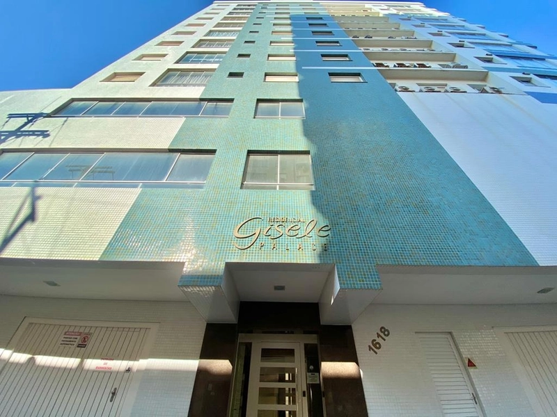 APARTAMENTO ALTO PADRÃO A UMA QUADRA DO MAR: 16ª foto da galeria de imagens do imóvel