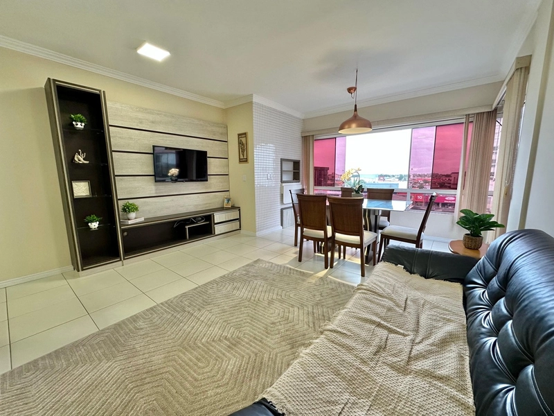 SACADA VOLTADA AO PÔR DO SOL DA LAGOA