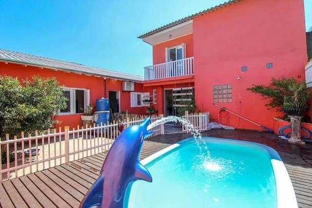 CASA COM PISCINA!: 1ª foto da galeria de imagens do imóvel