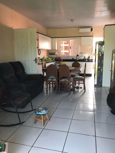 CASA COM PISCINA!: 9ª foto da galeria de imagens do imóvel