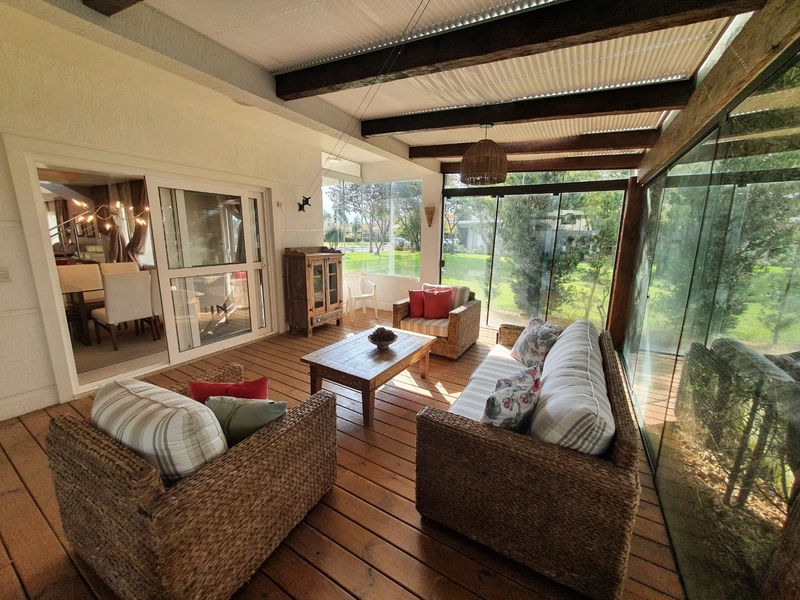 CONDADO DE CAPÃO LINDA CASA JUNTO AREA VERDE VISTA PARA INFRA DE LAZER: 6ª foto da galeria de imagens do imóvel