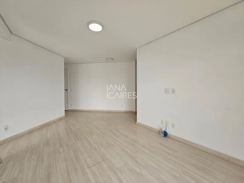 3 dorms, sendo 1 suíte, varanda com churrasqueira, 2 vagas e depósito: 4ª foto da galeria de imagens do imóvel