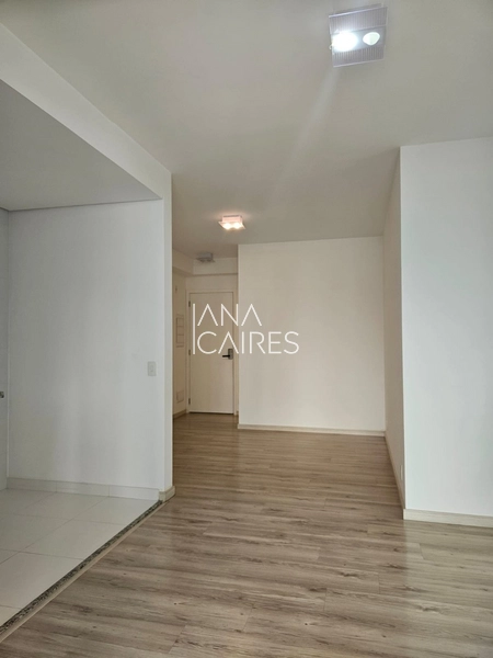 Locação de apartamento com 3 dormitórios, varanda e 2 vagas: 7ª foto da galeria de imagens do imóvel