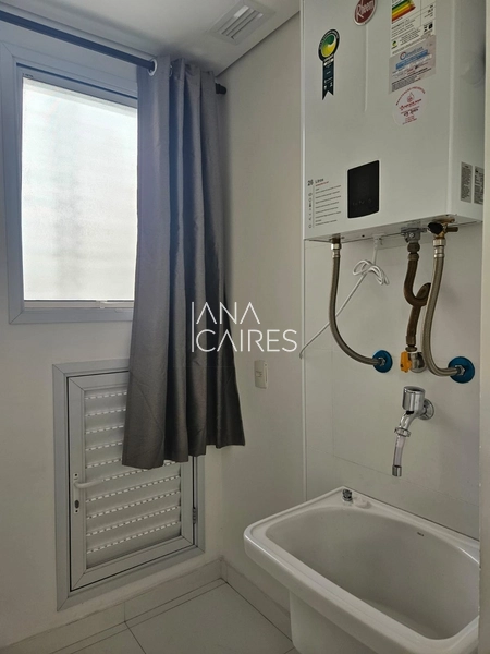 Locação de apartamento com 3 dormitórios, varanda e 2 vagas: 10ª foto da galeria de imagens do imóvel