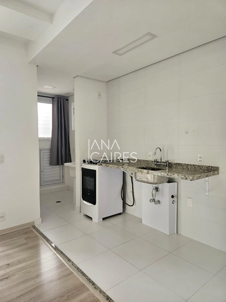 Locação de apartamento com 3 dormitórios, varanda e 2 vagas: 9ª foto da galeria de imagens do imóvel