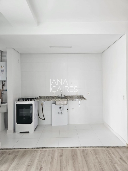 Locação de apartamento com 3 dormitórios, varanda e 2 vagas: 8ª foto da galeria de imagens do imóvel