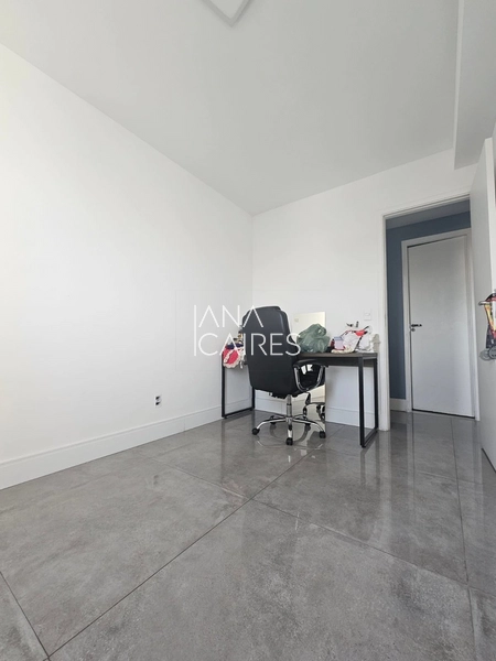 Apartamento com 2 dorms, 1 suíte, varanda, 1 vaga demarcada e depósito: 18ª foto da galeria de imagens do imóvel
