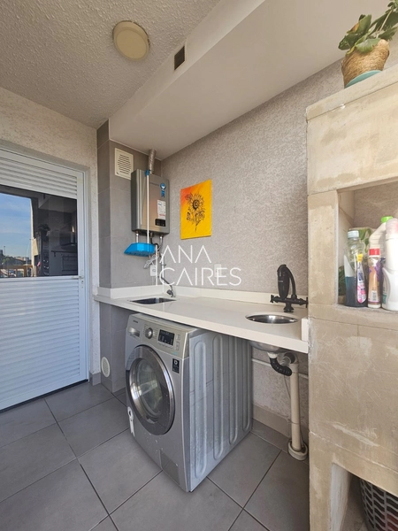 Apartamento com 2 dorms, 1 suíte, varanda, 1 vaga demarcada e depósito: 9ª foto da galeria de imagens do imóvel