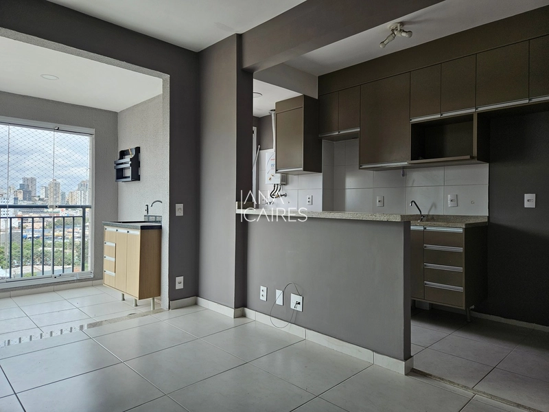 Apartamento compacto com 2 dorms e varanda em Presidente Altino: 2ª foto da galeria de imagens do imóvel