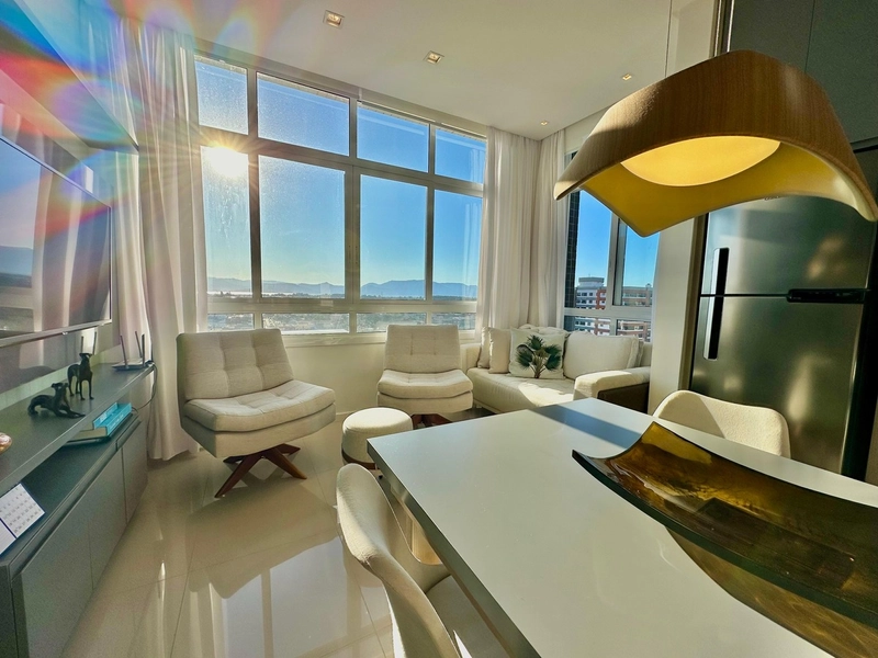APARTAMENTO DECORADO PROXIMO DO MAR E COM VISTA LIBERADA: 2ª foto da galeria de imagens do imóvel