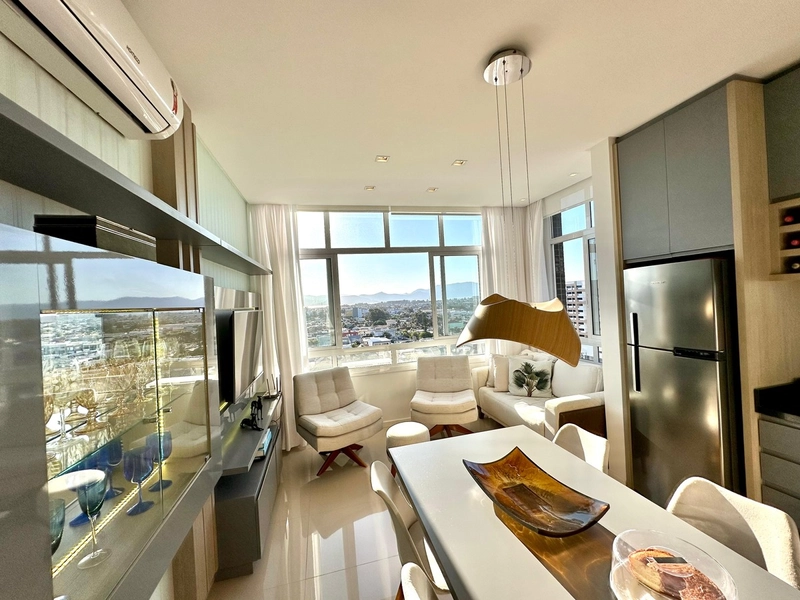 APARTAMENTO DECORADO PROXIMO DO MAR E COM VISTA LIBERADA: 8ª foto da galeria de imagens do imóvel