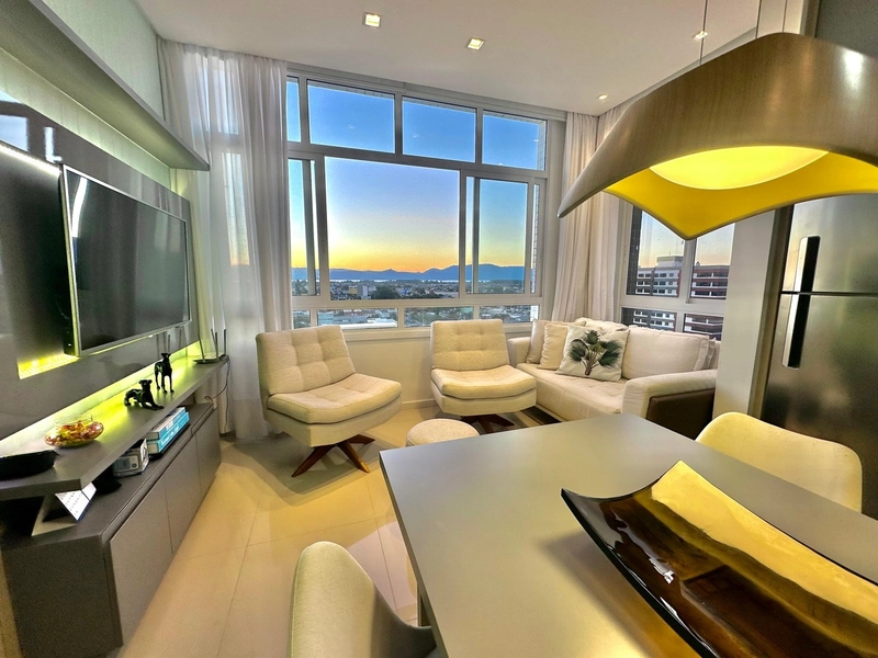 APARTAMENTO DECORADO PROXIMO DO MAR E COM VISTA LIBERADA: 3ª foto da galeria de imagens do imóvel