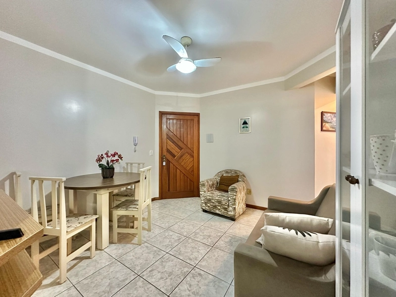 Apartamento 02 quartos Mobiliado na Av. Ararigbóia!: 3ª foto da galeria de imagens do imóvel