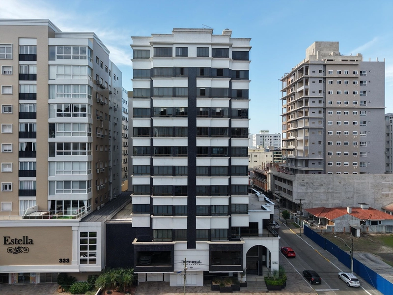 APARTAMENTO À VENDA  Bairro Navegantes, frente praça: 8ª foto da galeria de imagens do imóvel