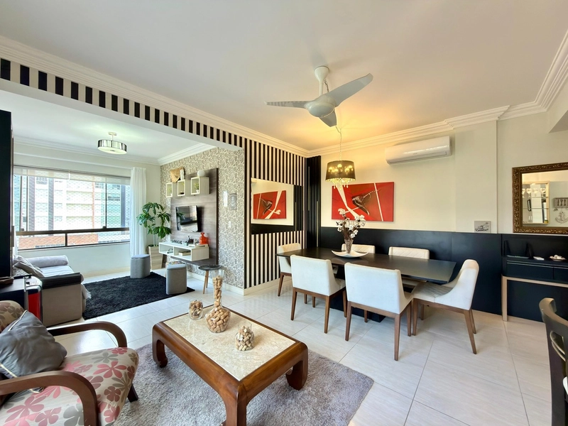 APARTAMENTO À VENDA  Bairro Navegantes, frente praça: 15ª foto da galeria de imagens do imóvel